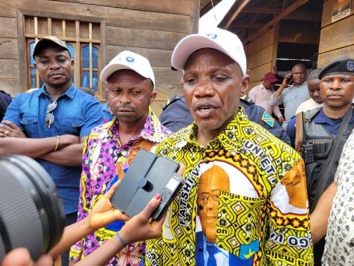 Haut-Uele: Le gouvernement provincial condamne fermement les barrières illégales en territoire de Wamba et appelle au respect des règles pour la paix.