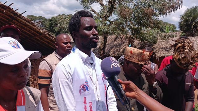 Haut-Uele: En vacances parlementaires, le député provincial Jacques Sangba lance les travaux de construction de trois écoles à Nangazizi.